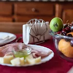B&B La Veranda Di Tatta 3*